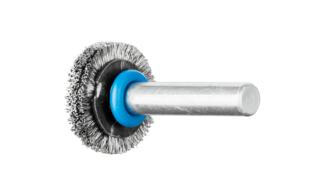 Brosses plates sur tige